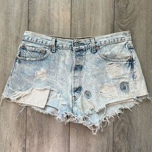 Vintage Levi’s 90s High Rise 501s Cutoff Shorts 35